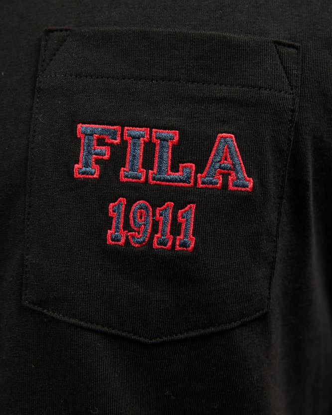 تيشيرت فيلا أنطونيو باللون الأسود BX00H42557 أسود FILA